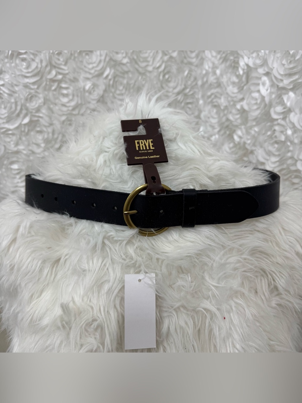 Frye NWOT Black S Leather Belt Gold-Tone Buckle Size S 39”